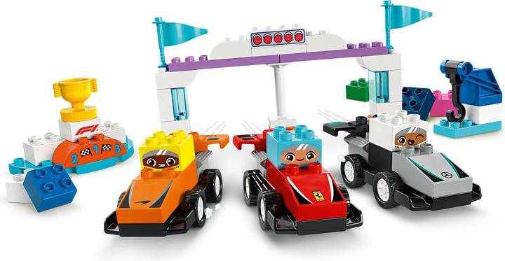 Produktbild LEGO F1 Team Rennautos mit Rennfahrern (10445)
