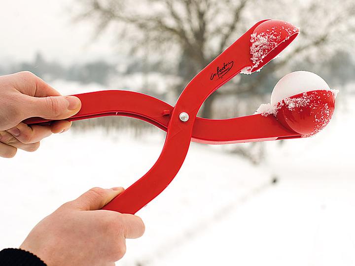 Actual product image Infactory Set of 2 professional snowball tongs for snowballs with Ø 7 cm, red