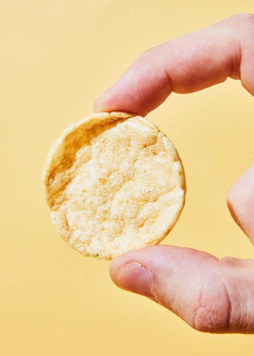 Image du produit KoRo Chips à la farine de riz, à la farine de pois chiches et au goût de crème aigre (700 g)