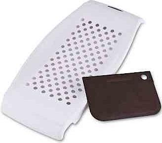 Image du produit Fackelmann Râpe à spätzli avec raclette à pâte