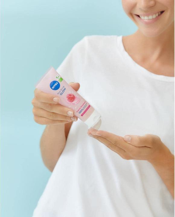 Produktbild NIVEA Rice Scrub Glow (Peeling, 75 ml)