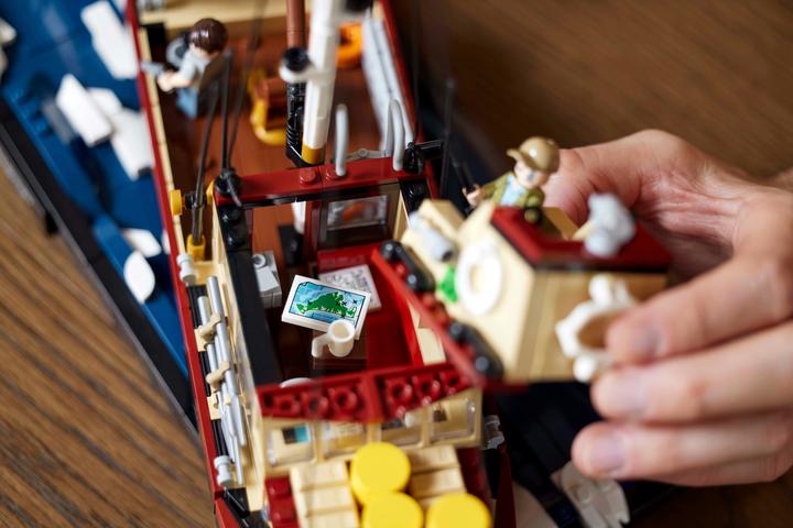 Produktbild LEGO Der weisse Hai (21350, LEGO Ideas, LEGO Seltene Sets)