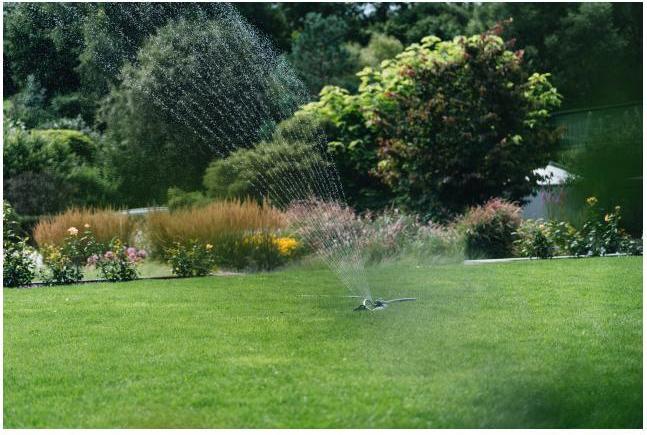 Actual product image Geka Oscillating Area Sprinkler Deluxe (Square sprinkler)