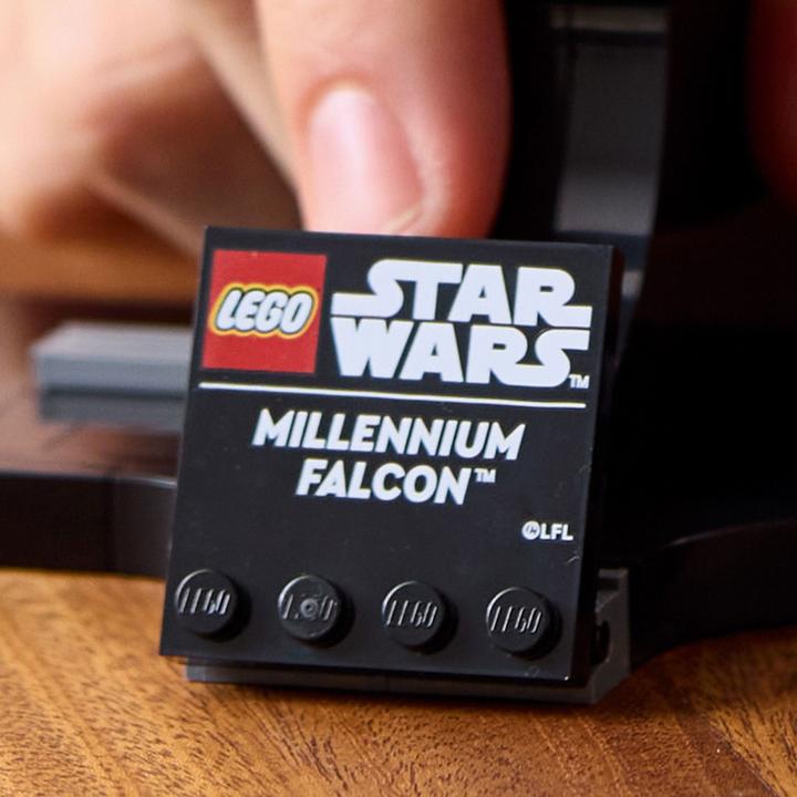 Produktbild LEGO Millennium Falcon (75375, LEGO Star Wars)
