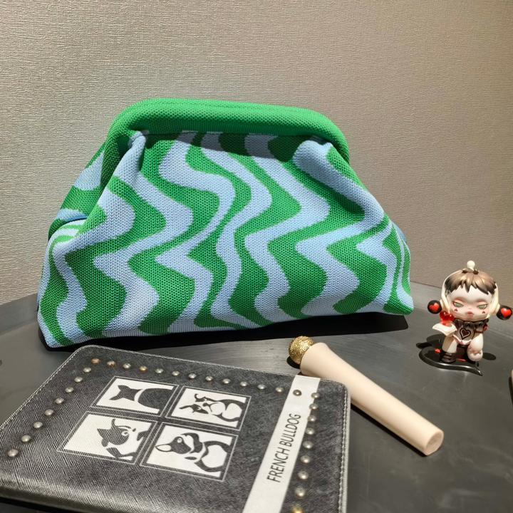 Produktbild Only-Bags.Store Gestrickte Polyester Kosmetiktasche, grosse Kapazität Streifenmuster, lässig vielseitig Zip Tasche