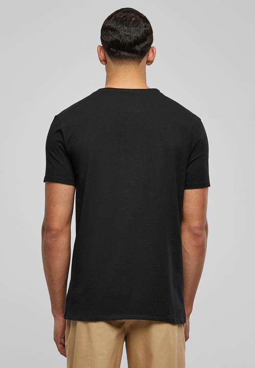 Actual product image Urban Classics Organic Fitted Strech Tee - 16479 (L)