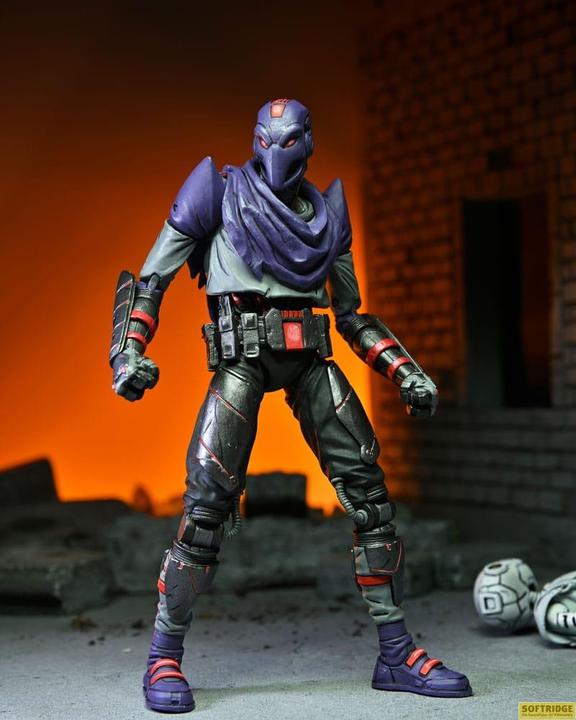 Actual product image Neca Teenage Mutant Ninja Turtles: The Last Ronin figurine Ultimate Foot Bot 18 cm
