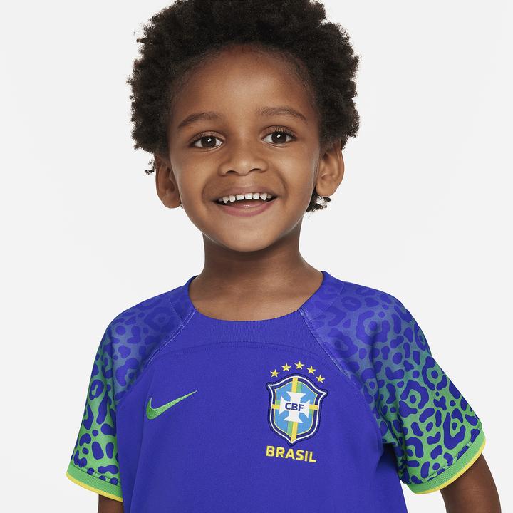 Image du produit Nike Brésil Extérieur Jeu de maillots pour jeunes enfants Coupe du Monde (M)