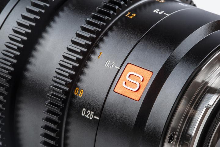 Produktbild Viltrox L-20mm T2.0 S Full Frame. Manual focus Cine lens for Panasonic L mount, 20mm/T2.0 (L-Mount, Vollformat)