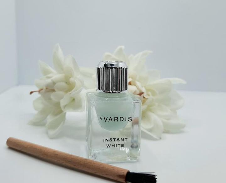 Produktbild vVardis Aletsch Instant White Flasche + Applikator Gel (2 ml, Gel)