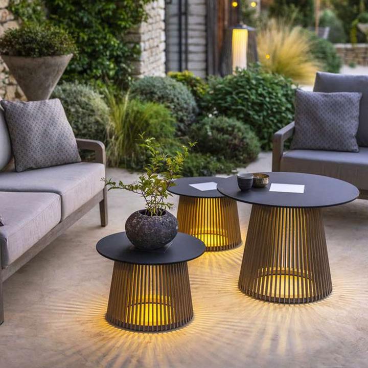 Produktbild Les Jardins Beleuchteter Couchtisch Tecka Solar und wiederaufladbar Grosses Model TA04503l