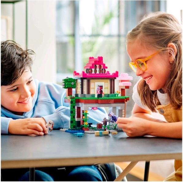 Produktbild LEGO Das Trainingsgelände (21183, LEGO Minecraft)