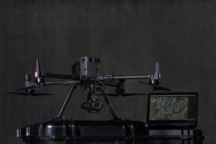 Actual product image DJI Zenmuse P1 gimbal camera 4K Ultra HD 45 MP Black (Drone camera, DJI Matrice 300 RTK)