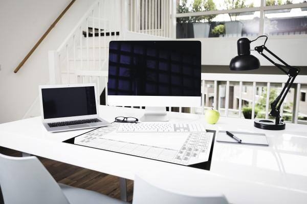 Actual product image Durable Desk pad with calendar pad (59 x 42 cm)