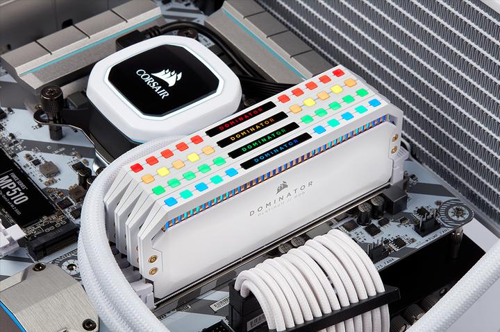 Actual product image Corsair Dominator Platinum RGB (2 x 16GB, 6200 MHz, DDR5 RAM, DIMM)