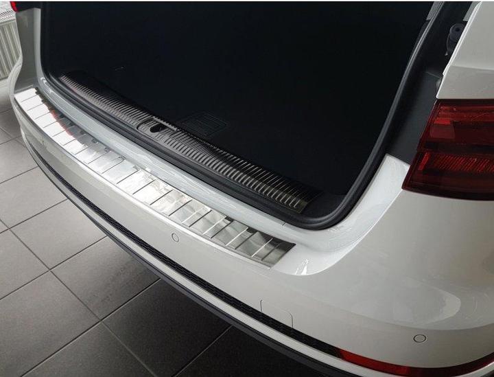 Produktbild ProPlus Edelstahl Ladekantenschutz für Audi A4 Avant (Kombi) ab 2015 bis heute (Heck, Hochformat)