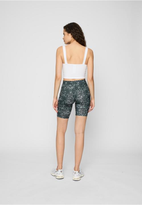 Produktbild Urban Classics Ladies AOP Cycle Shorts 2-Pack - 13483 (5XL)