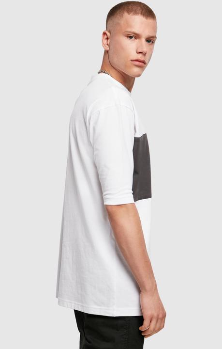 Actual product image Urban Classics Big Double Pocket Tee (M)