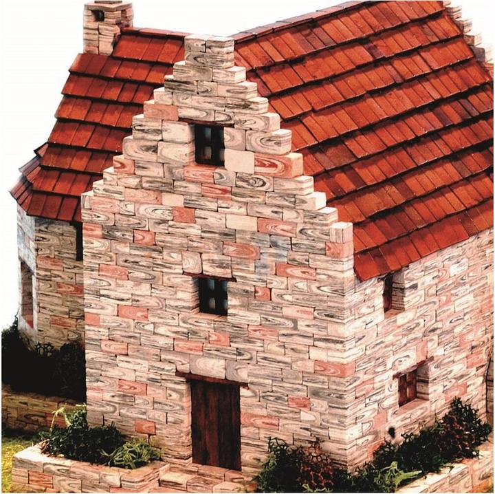 Produktbild Block Cuit. 3D Keramik-Modelbausatz -Altes Englisches Haus «Old Cottage 2» (26 x 14 x 22 cm)
