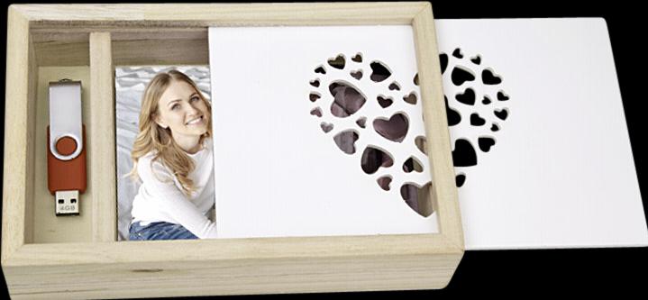 Actual product image ZEP Love Box USB 13x18 wood for photos and stick (13 x 18 cm)