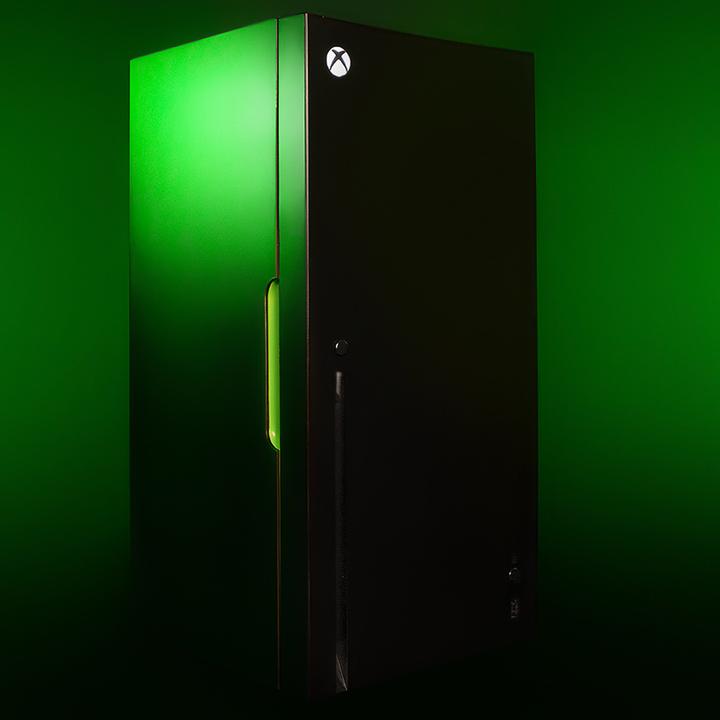 Energy Label Ukonic Xbox Series X: Mini Fridge (10 l)