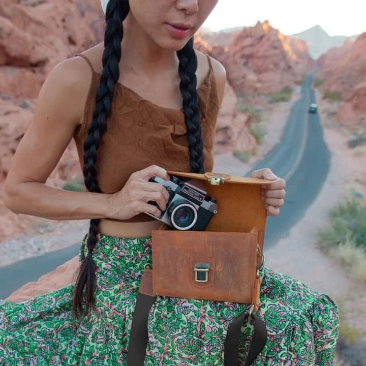 Actual product image Only-Bags.Store Camera messenger bag in grained leather for mirrorless, instant and DSLR cameras (Camera shoulder bag)