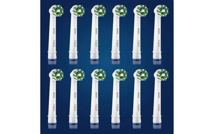 Actual product image Oral-B CrossAction (12 x)