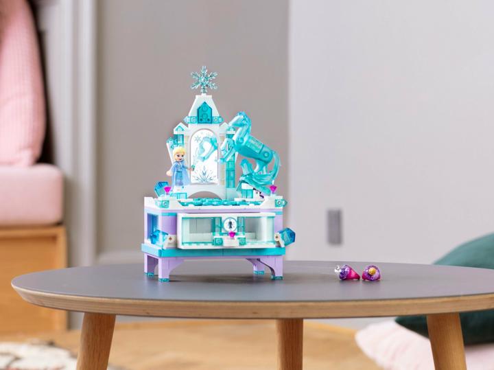 Actual product image LEGO Elsa's jewellery box (41168, LEGO Disney)