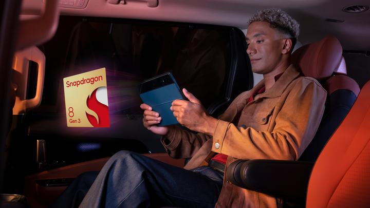Produktbild Lenovo Plus (nur WLAN, 12.70", 256 GB, Tidal Teal)