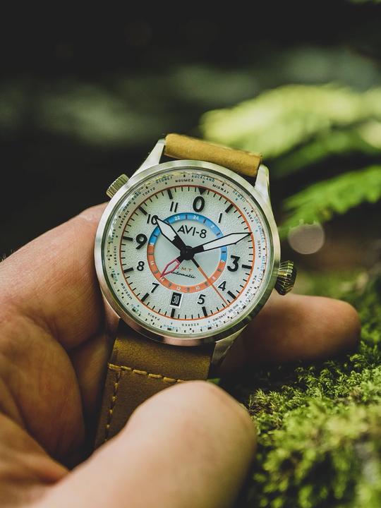 Image du produit AVI-8 AV-4120-02 Wingman Worldtimer GMT (Montre pilote, 41 mm)