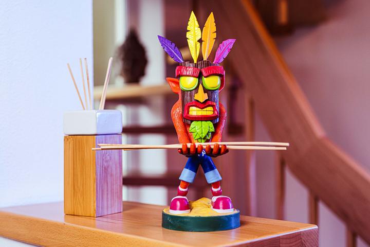 Actual product image Exquisite Gaming Crash Bandicoot: Crash Aku Cable Guy (PC, Mac, Xbox Series X, Xbox One S, Xbox 360, PS4, PS5, Switch)