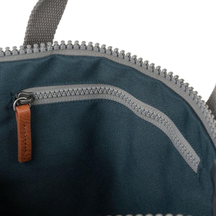 Immagine prodotto Roka London Finchley Un fumo sostenibile 12-15 bottiglie riciclate (15 l)