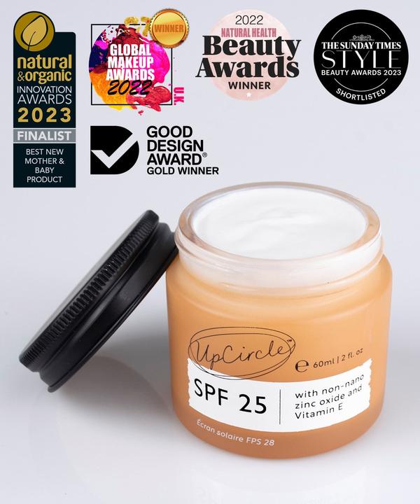 Image du produit UpCircle SPF 25 avec huile de graines de framboise (Crème solaire, SPF 25, 60 ml, 60 g)