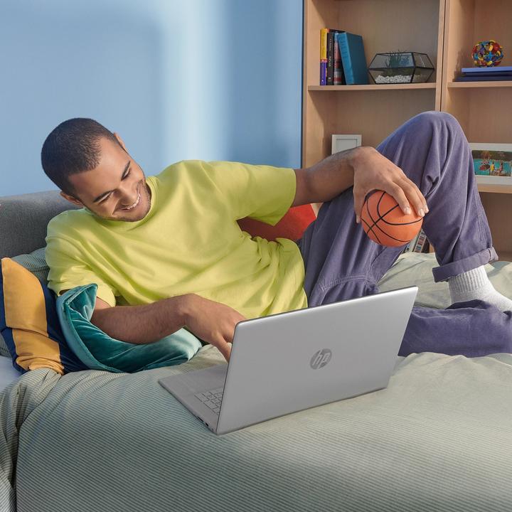 Produktbild HP 17-cn2158ng (17.28", Intel Core i5-1235U, 16 GB, 512 GB, DE)