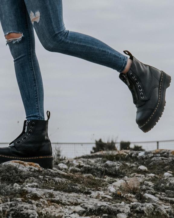 Actual product image Dr. Martens Sinclair (37)