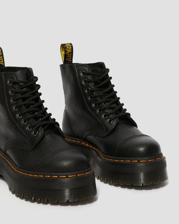 Actual product image Dr. Martens Sinclair (37)