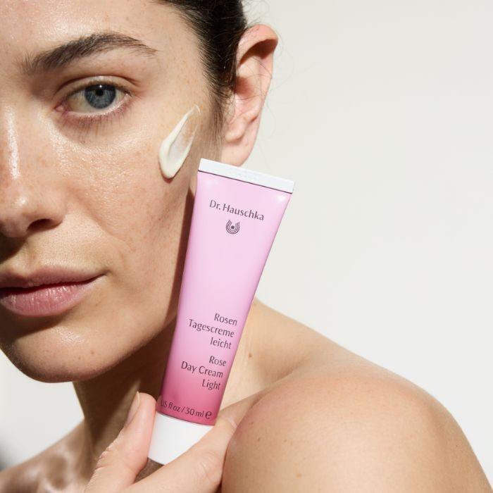 Actual product image Dr. Hauschka Limited Edition - Rosen Tagescreme Leicht (30 ml, Day cream)