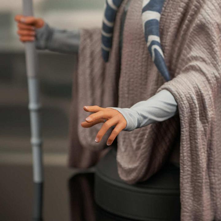Actual product image Gentle Giant Star Wars Rebels buste 1/6 Ahsoka Tano 15 cm