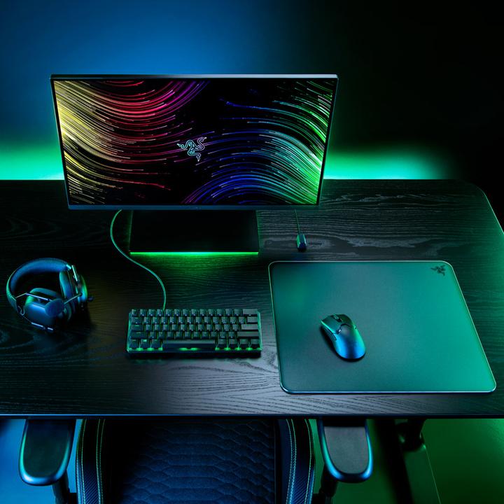 Actual product image Razer Atlas (L)