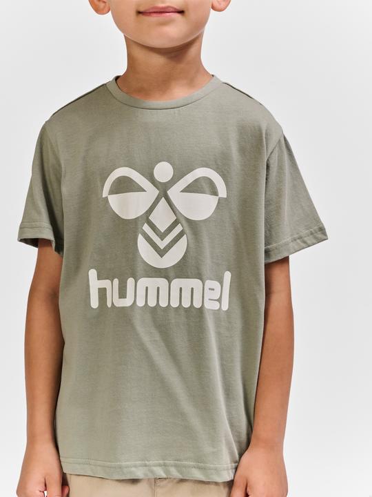 Actual product image hummel hmlTRES T-SHIRT S/S (122)