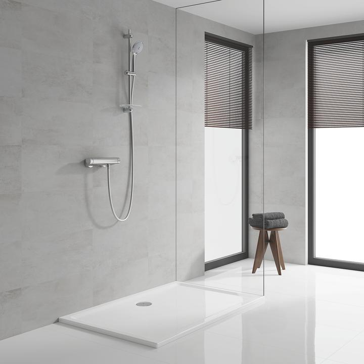 Actual product image Grohe Grohtherm 2000 thermostatic shower mixer with shower set
