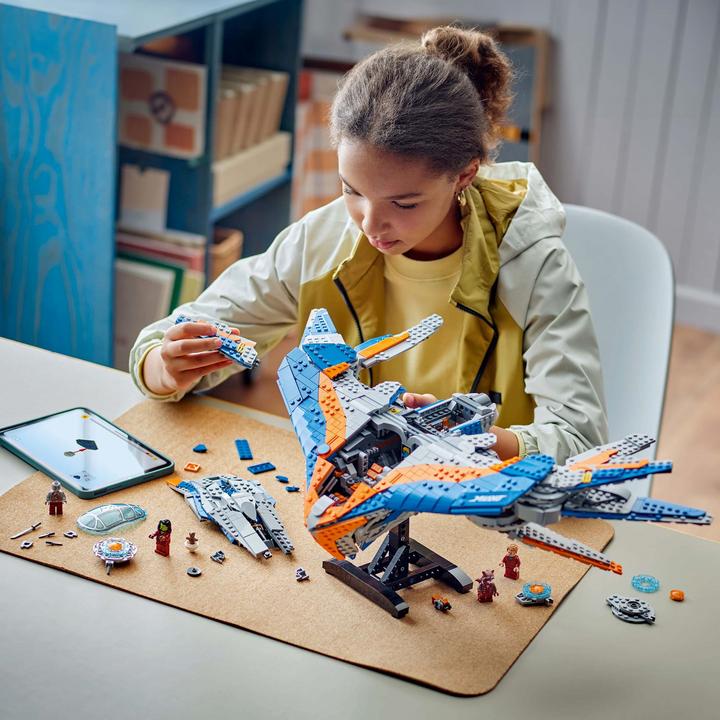 Actual product image LEGO 76286 Confidential (76286, LEGO Marvel)