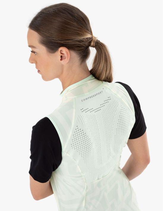 Actual product image Compressport Hurricane Windproof Vest W (L)