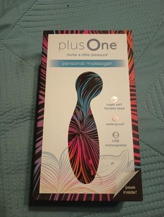 Produktbild Plus One plusOne Personal Massage Device mit 10 Vibrationseinstellungen Wasserdicht USB