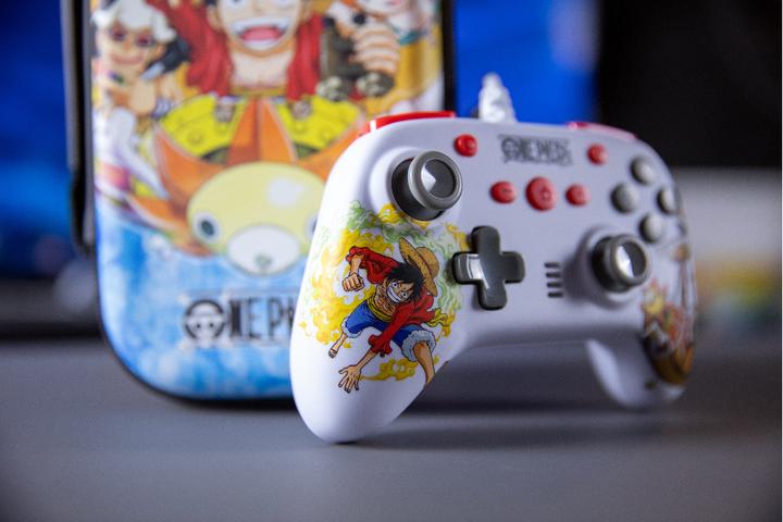 Actual product image Konix One Piece Gamepad (PC, Switch)