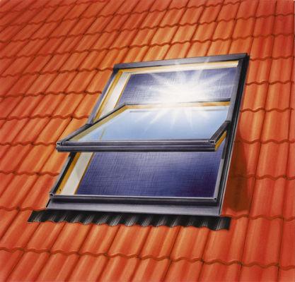 Produktbild tesa Insektenschutz COMFORT für Dachfenster, mit Klettband, selbstklebend, ohne Bohren (120 x 140 cm)