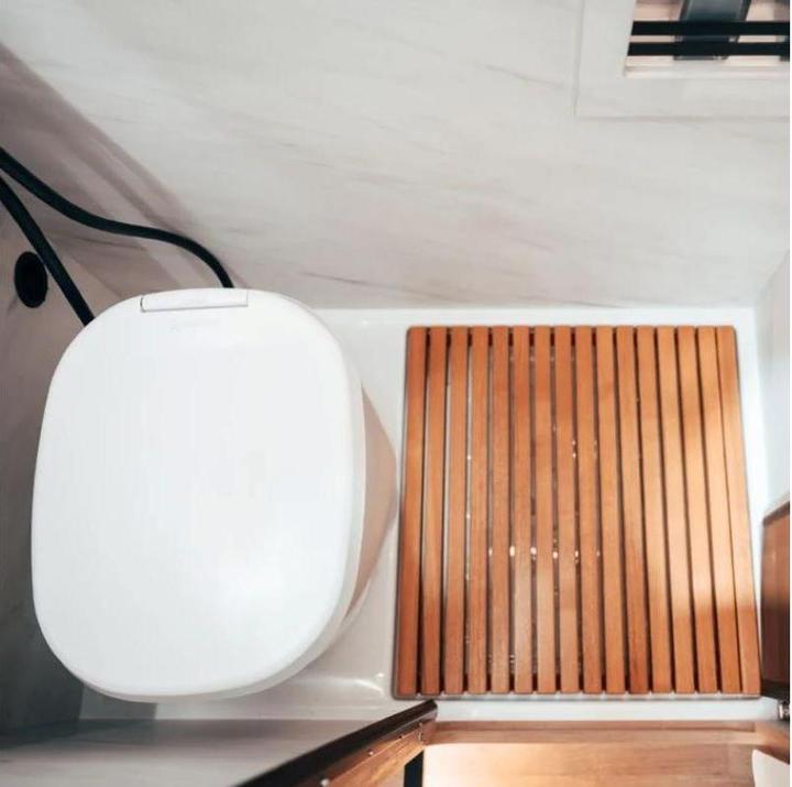 Immagine prodotto Clesana Toilette C1 mit Rund-Sockel Weiss