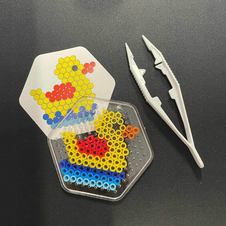 Actual product image Kruzzel Bead puzzle set with 5000 beads and shapes