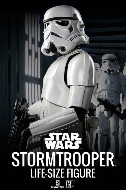 Actual product image Sideshow Star Wars Life-Size Statue Stormtrooper 198 cm