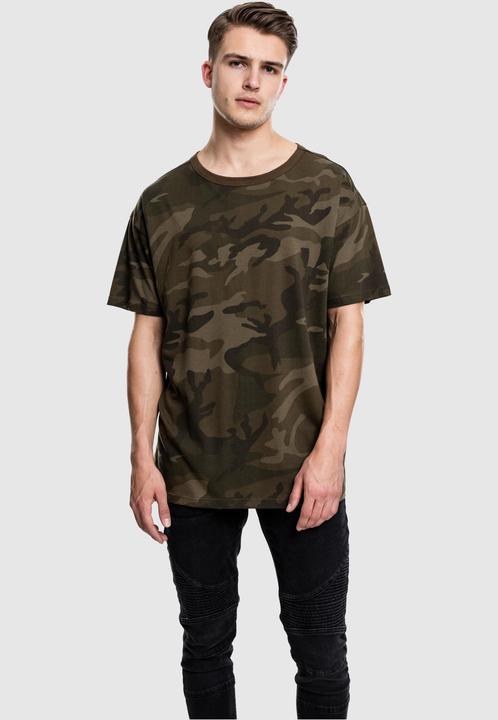 Actual product image Urban Classics Camo Oversized Tee (M)